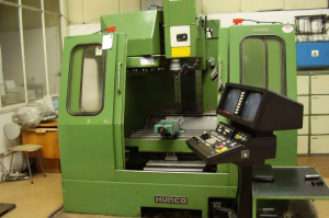 Vertikální frézovací centrum HURCO BMC 25 (3D)